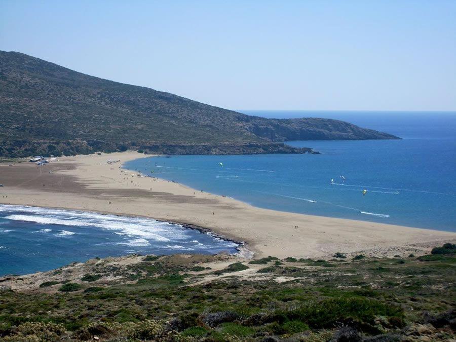 Cristelia Seafront & Pool Villa Lakhania Bagian luar foto