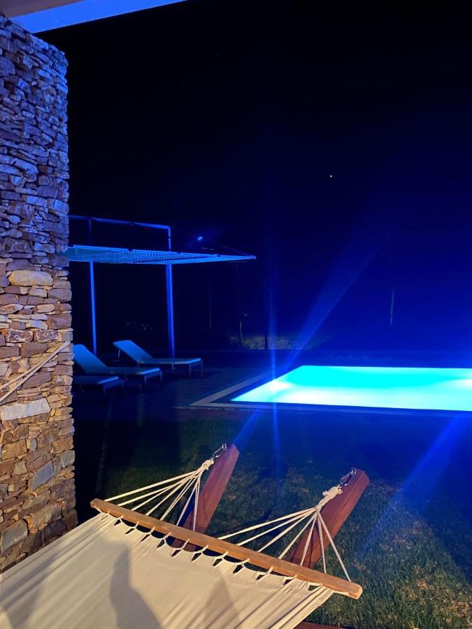 Cristelia Seafront & Pool Villa Lakhania Bagian luar foto