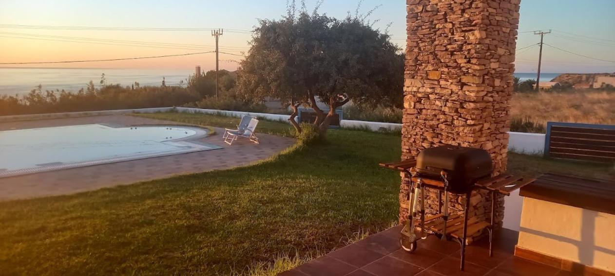 Cristelia Seafront & Pool Villa Lakhania Bagian luar foto