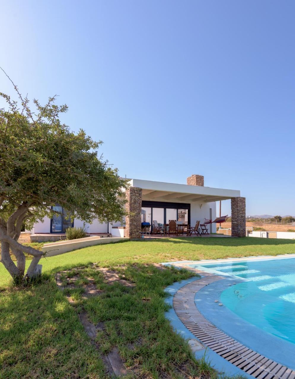 Cristelia Seafront & Pool Villa Lakhania Bagian luar foto